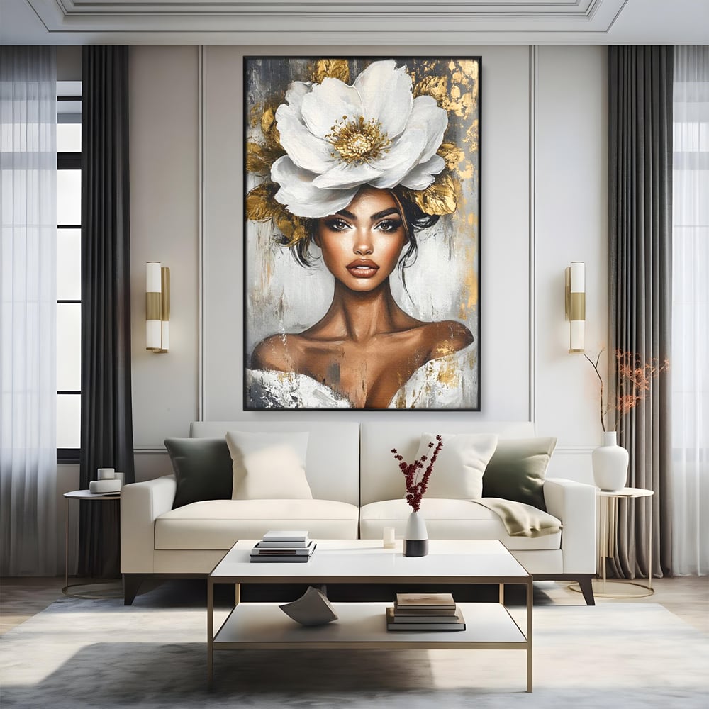Tablou canvas cu tablou canvas cu portret de femeie si floare, in rama de aluminiu negru, pe perete intr-un living